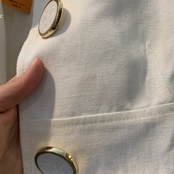 Tory Burch while linen blazer with gold buttons size 4 - Picture 4 of 5